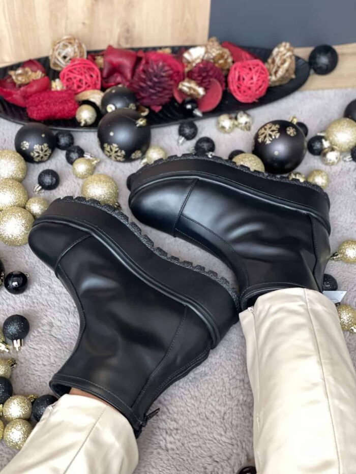 Ghete piele naturala Salla Black - imagine 3